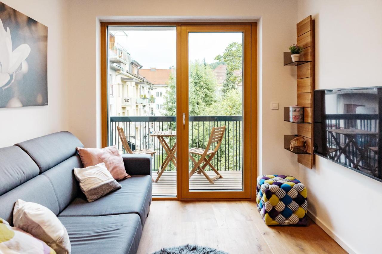 Woody - Comfy Apartment In Siska ليوبليانا المظهر الخارجي الصورة
