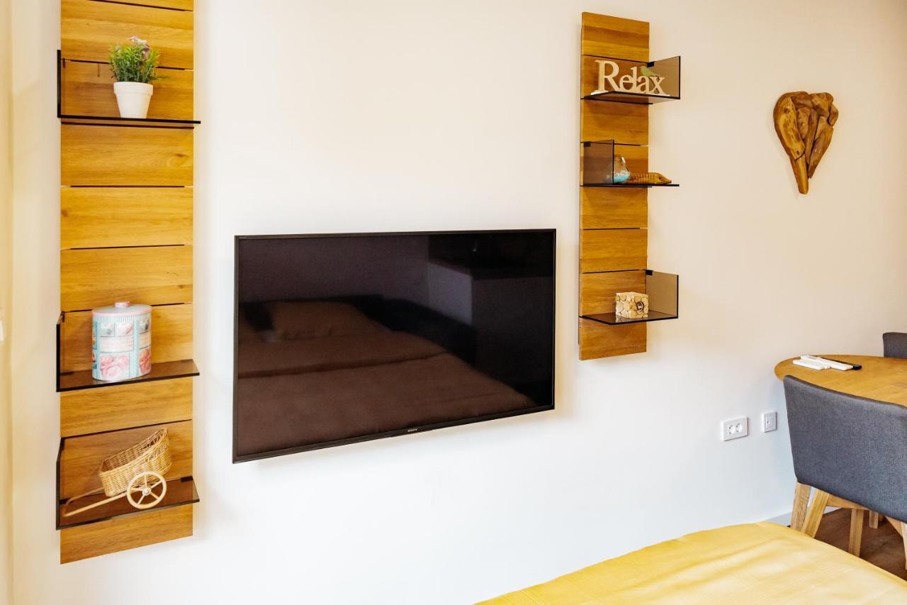 Woody - Comfy Apartment In Siska ليوبليانا المظهر الخارجي الصورة