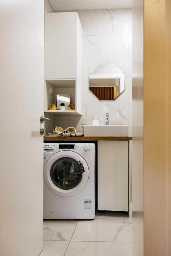 Woody - Comfy Apartment In Siska ليوبليانا المظهر الخارجي الصورة