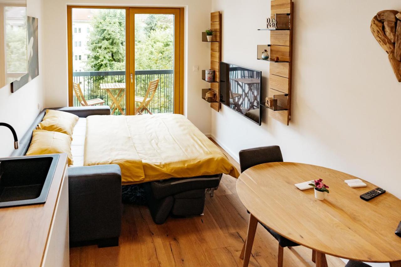 Woody - Comfy Apartment In Siska ليوبليانا المظهر الخارجي الصورة