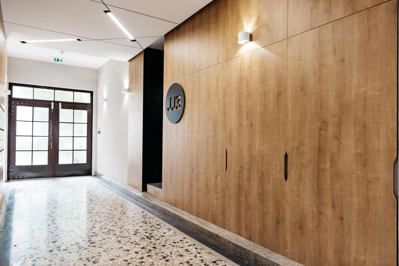 Woody - Comfy Apartment In Siska ليوبليانا المظهر الخارجي الصورة