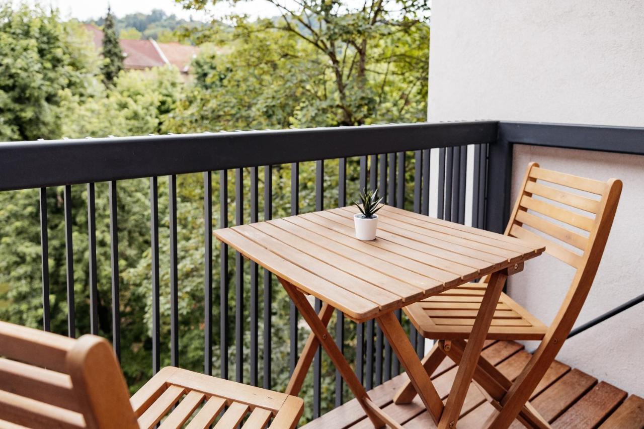 Woody - Comfy Apartment In Siska ليوبليانا المظهر الخارجي الصورة